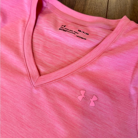 Under Armour Loose Tee Bundle - size small - Picture 5 of 7